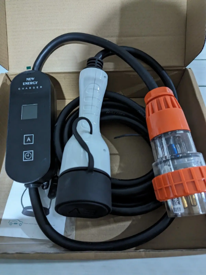 Picture of Premium Portable EV Charger 32A 5 pin Plug 7kW BYD Tesla MG KIA Polestar Hyundai